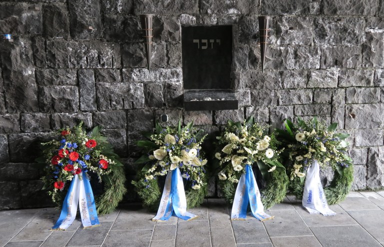 jewish wreathes